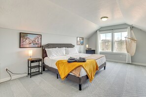 House (5 Bedrooms) | Interior