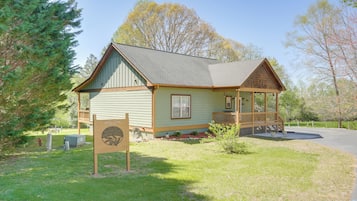 Cottage (2 Bedrooms) | Interior