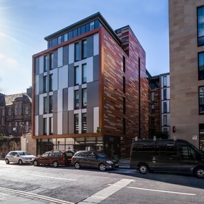 Exterior - Hub By Premier Inn Edinburgh - Royal Mile (Edinburgh)