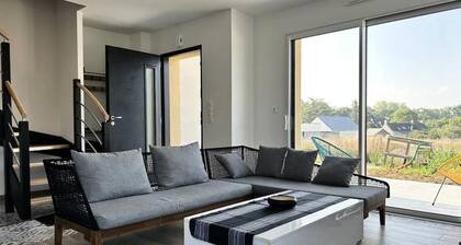 Houses & Villas for 4 People