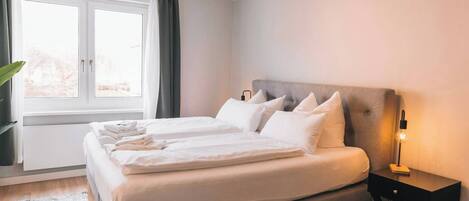 1 habitación, tabla de planchar con plancha, wifi y ropa de cama