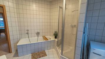 Haartrockner, Handtücher