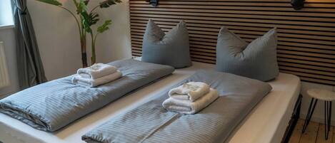 1 habitación, wifi y ropa de cama