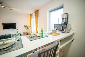 Dining - RR | Modern Apartment 53 m² | Balcony | Lift (Magdeburg)