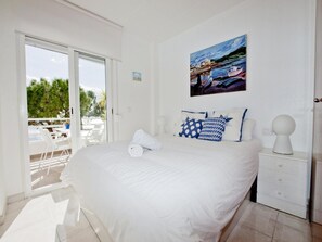 1 bedroom, iron/ironing board - Cozy Apartment in Roses for a Family by the sea (Roses)