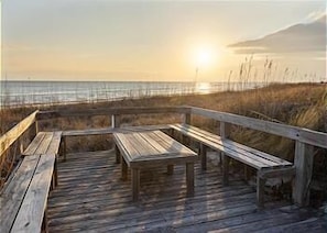 Outdoor dining - Seaworthy-Oceanfront 3 Br/3 Ba, Beachwalk Villa Panoramic oceanview, elevator (Pine Knoll Shores)