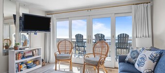 Seaworthy-Oceanfront 3 Br/3 Ba, Beachwalk Villa Panoramic oceanview, elevator