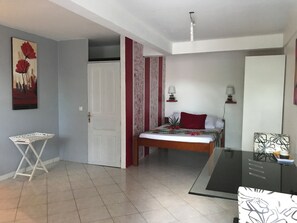 3 bedrooms, iron/ironing board, WiFi, bed sheets - In a green setting, charming 4-bedroom apartment near the island's beaches and golf course! (Les Trois-Îlets)