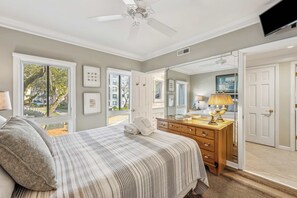 3 bedrooms, desk, iron/ironing board, WiFi