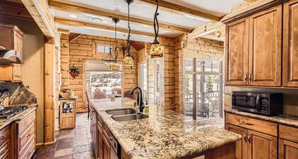 Luxury Home for 12 with Hot Tub, Sauna & Mtn Views!