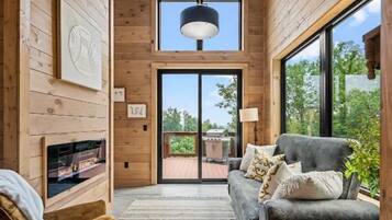 TV, fireplace, offices