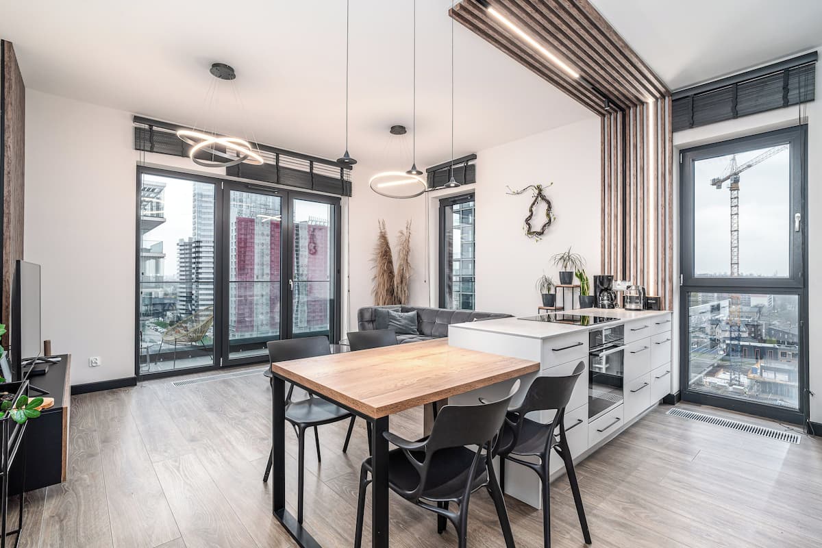 Apartment, Balcony | In-room dining