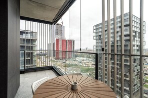 Căn hộ, ban công | Ban công