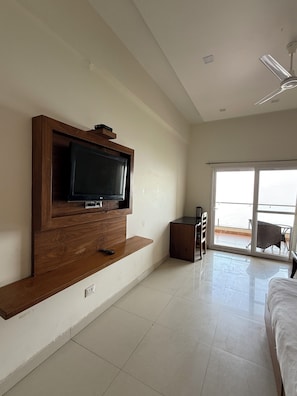 Deluxe Double Room, Mountainside | Free WiFi - Hotel India (Mussoorie)