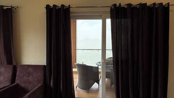 Deluxe Triple Room | Free WiFi