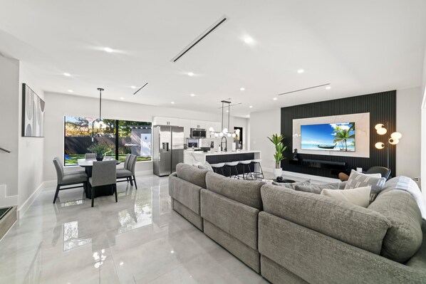 Smart TV, foosball, table tennis