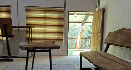 Apt. Magpie Delights