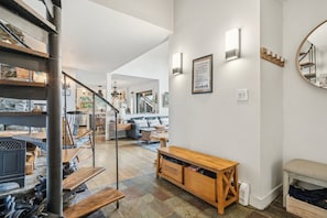 Maison, 4 chambres | Intérieur