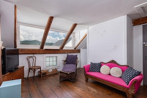 House, 3 Bedrooms | Living area