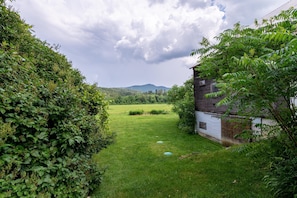 House, 3 Bedrooms | Property grounds