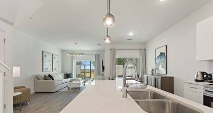 Harmony Haven Boutique Townhome At Azzure Resort Near Disney By Shine Villas 6 Bedroom Townhouse