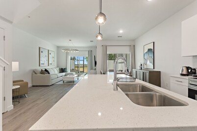 Harmony Haven Boutique Townhome At Azzure Resort Near Disney By Shine Villas 6 Bedroom Townhouse