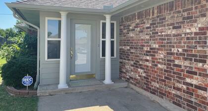 Aimee’s Pleasant Ranchwood Villa