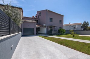 Apartment | Exterior