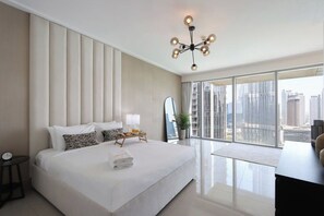 2 bedrooms, iron/ironing board, internet, bed sheets