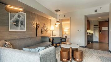 TV, fireplace, books, offices