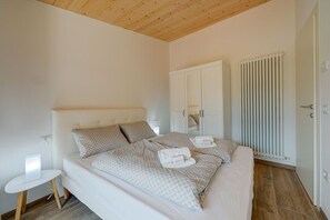 1 bedroom, WiFi, bed sheets - Casa del sole in the Moletta area, a corner of paradise just outside Arco (Arco)