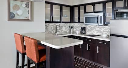 King Studio | Pool & Whirlpool Access
