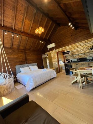 Comfort chalet, uitzicht op de binnenplaats | 1 slaapkamer, gratis wifi, beddengoed