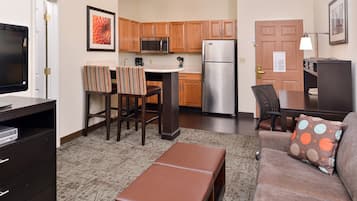 TV, DVD player, offices