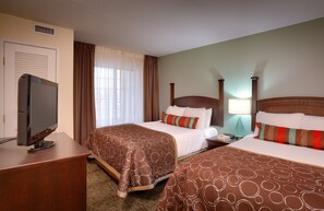 2 bedrooms, in-room safe, iron/ironing board, free WiFi