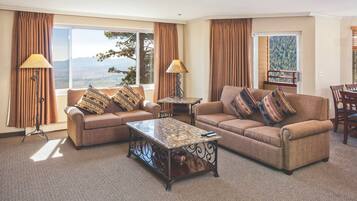 Télévision, cheminée, lecteur de DVD