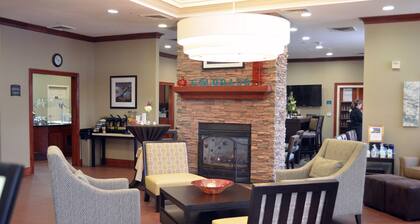 Studio Near Denver Tech Center | Free Weekday Shuttle + Breakfast!