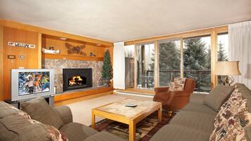 TV, fireplace, offices