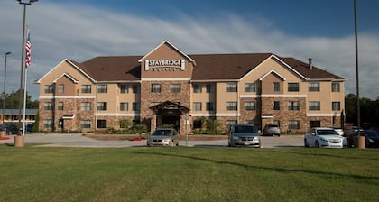2 Bedroom | Free Breakfast + Outdoor Pool