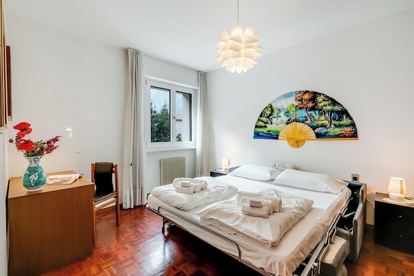 Familienapartment, Mehrere Schlafzimmer, Seeseite (Dora)