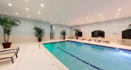Suite Close to U of M | Indoor Pool + Business Ctr