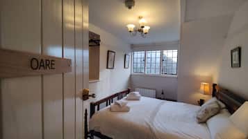 Standard Double Room, Shared Bathroom, Garden View (Oare) | 1 bilik tidur, Wi-fi percuma