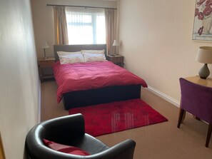 Apartment | 2 bedrooms, free WiFi, bed sheets