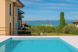 Pool - Regarda - Emerald apartment near the beach with pool (Bardolino)