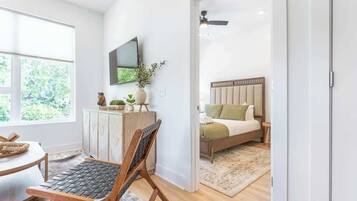 1 bedroom, iron/ironing board, free WiFi, bed sheets