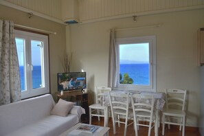 Executive Apartment, Sea View | 1 bedroom, in-room safe, soundproofing, iron/ironing board - Aegean Bliss Residences Karfas (Chios)