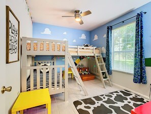 3 Schlafzimmer, Bügeleisen/Bügelbrett, WLAN, Bettwäsche
