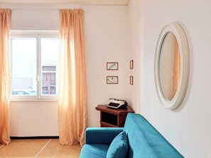 32-tommers fladskærms-tv med digitale kanaler