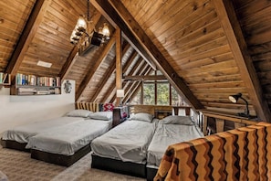 3 bedrooms, iron/ironing board, free WiFi, bed sheets
