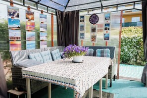 Outdoor dining - Vacation apartment "Strand & gut" - Amber (Zempin)